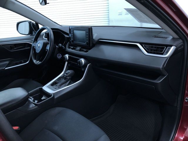 Thumbnail: 2019 Toyota RAV4 - 13