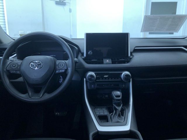 Thumbnail: 2023 Toyota RAV4 - 8