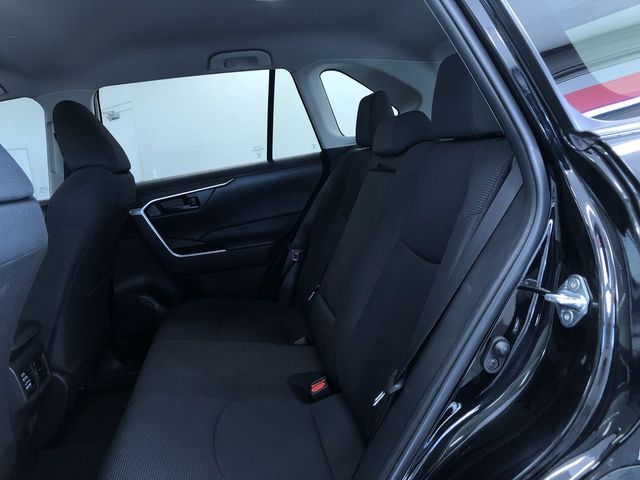 Thumbnail: 2023 Toyota RAV4 - 18