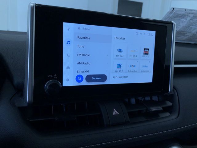 Thumbnail: 2025 Toyota RAV4 - 33