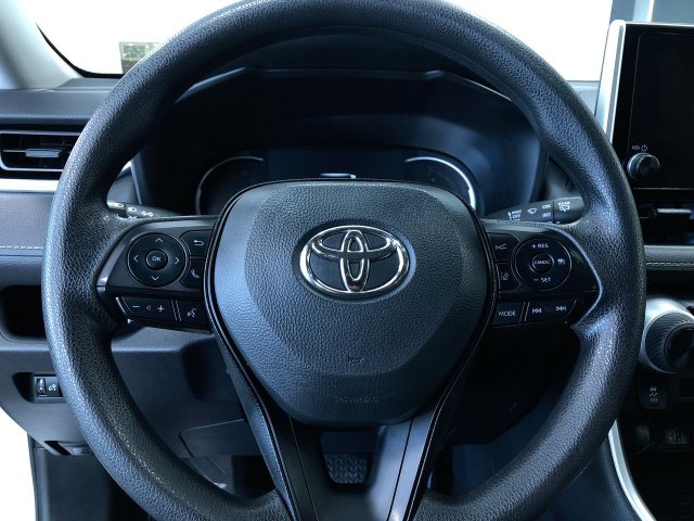 Thumbnail: 2025 Toyota RAV4 - 14
