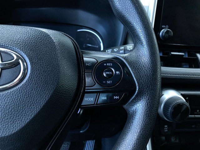Thumbnail: 2025 Toyota RAV4 - 32