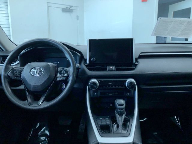 Thumbnail: 2025 Toyota RAV4 - 9