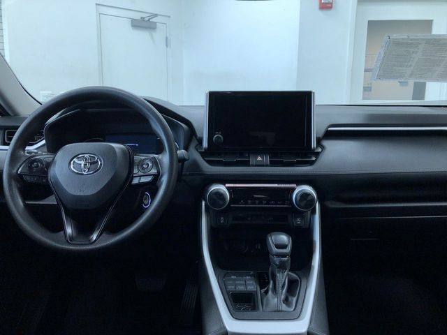 Thumbnail: 2025 Toyota RAV4 - 8