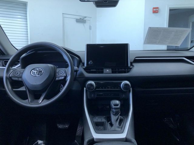 Thumbnail: 2024 Toyota RAV4 - 8