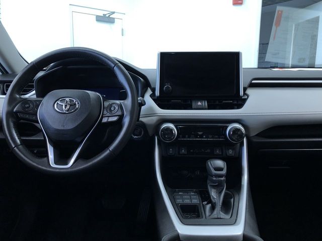 Thumbnail: 2023 Toyota RAV4 - 9