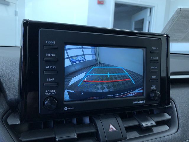 Thumbnail: 2022 Toyota RAV4 - 23