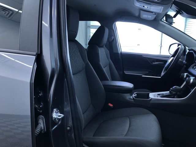 Thumbnail: 2022 Toyota RAV4 - 10