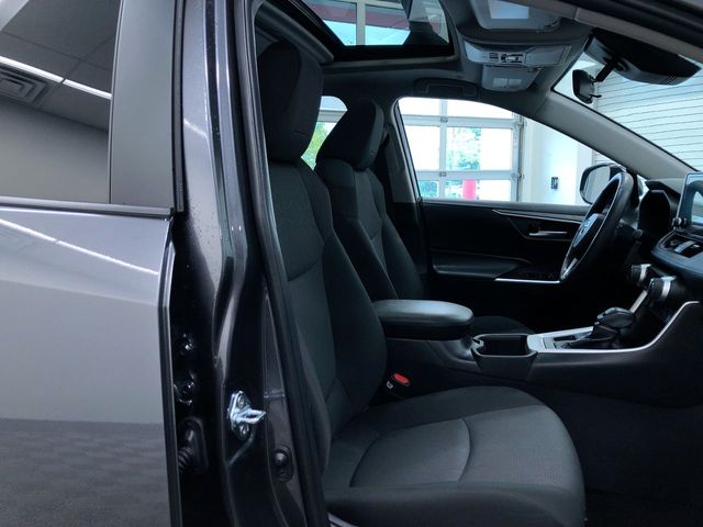 Thumbnail: 2025 Toyota RAV4 - 10
