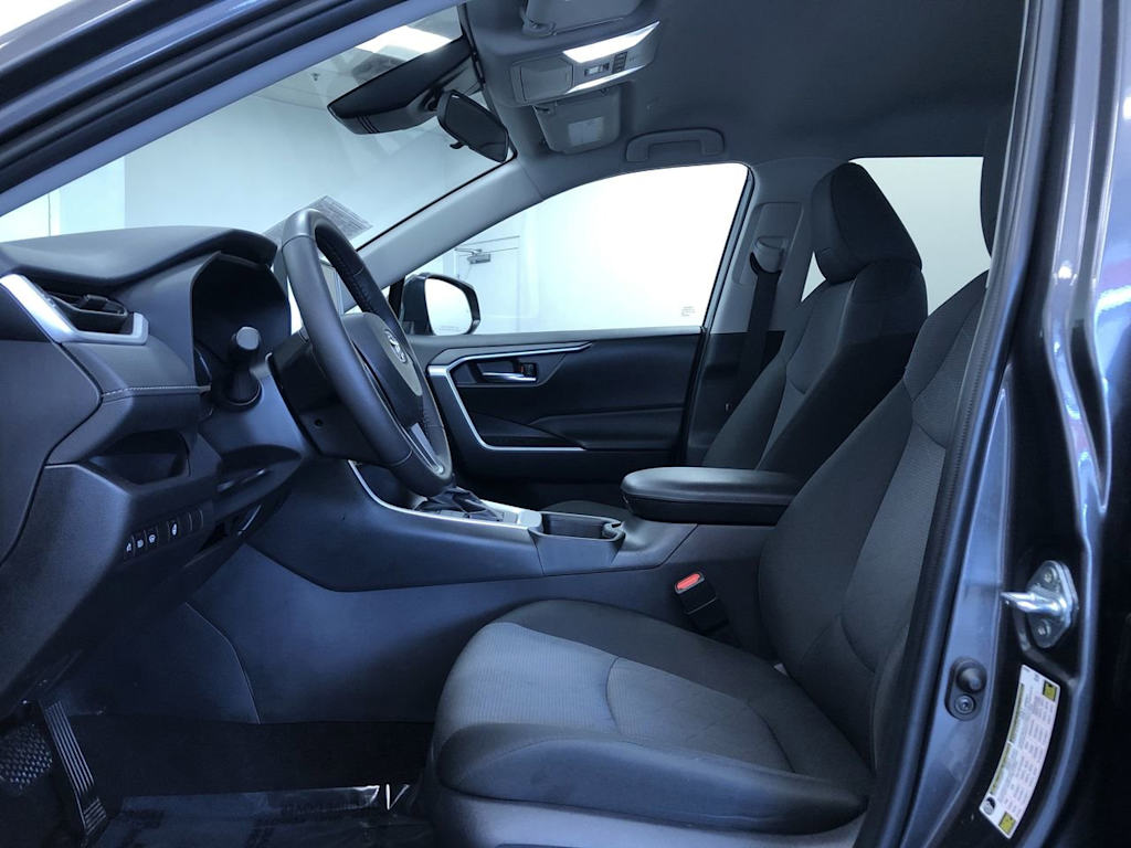 2024 Toyota RAV4 XLE 11