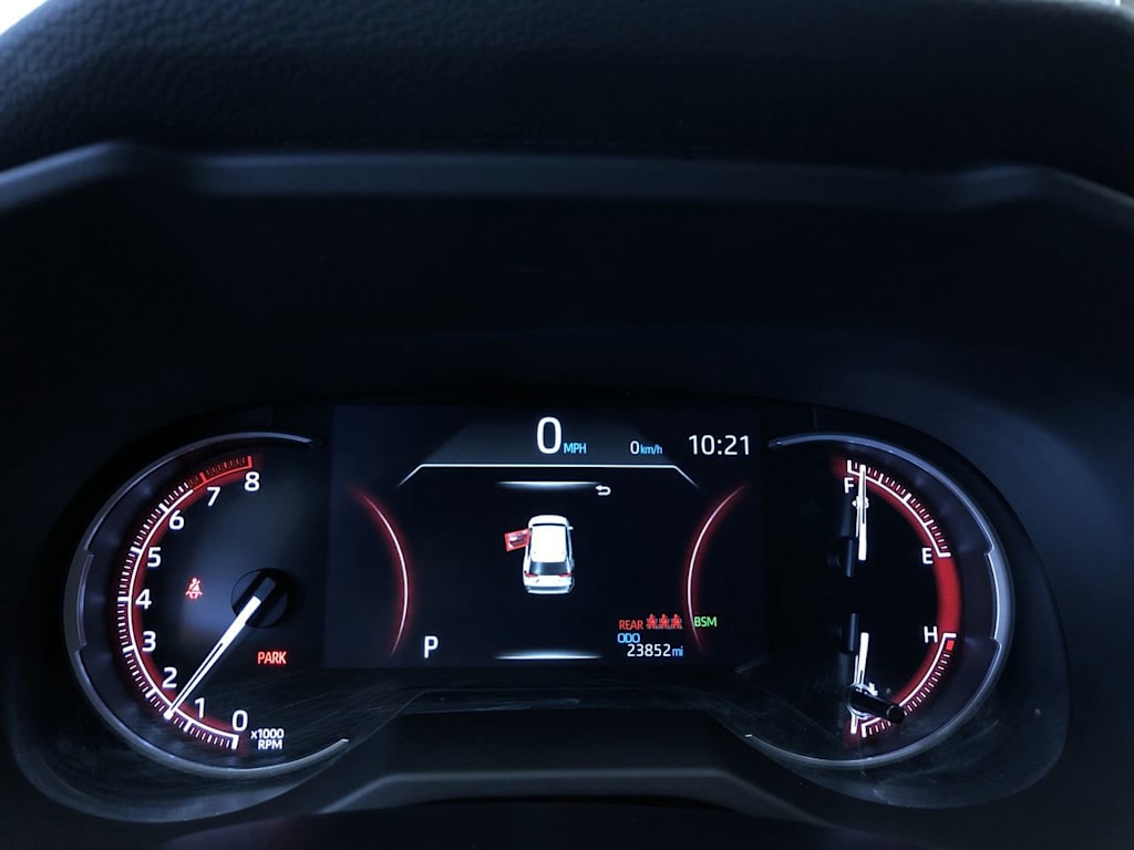 2024 Toyota RAV4 XLE 16