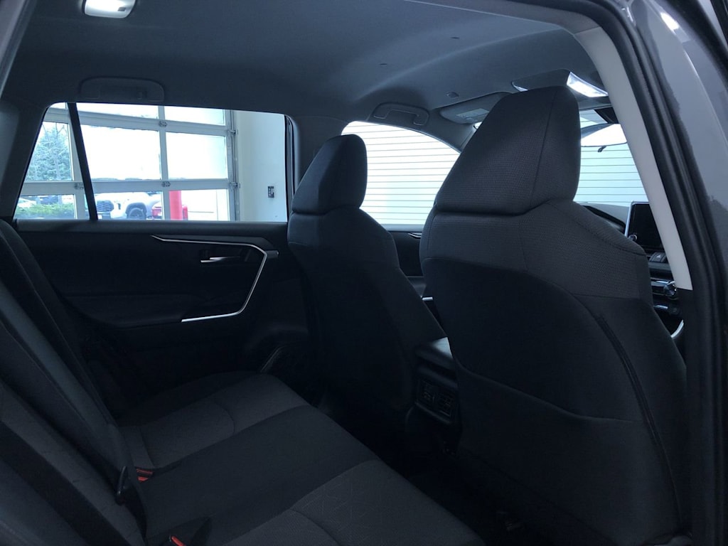 2024 Toyota RAV4 XLE 30