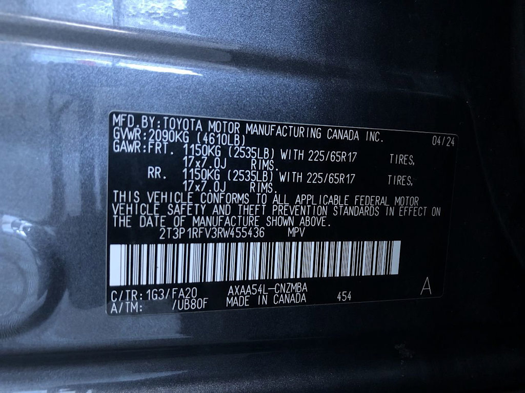 2024 Toyota RAV4 XLE 19