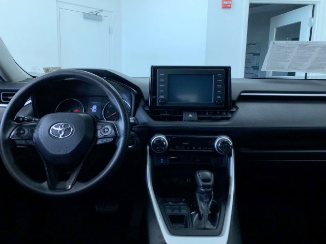 Thumbnail: 2019 Toyota RAV4 - 2