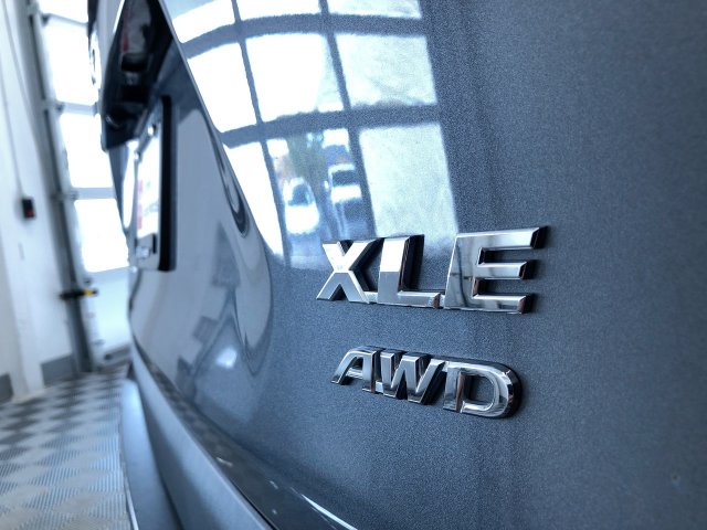 Thumbnail: 2019 Toyota RAV4 - 28