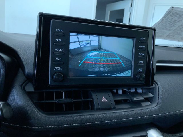Thumbnail: 2019 Toyota RAV4 - 13