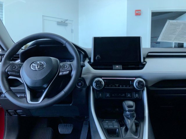 Thumbnail: 2024 Toyota RAV4 - 2
