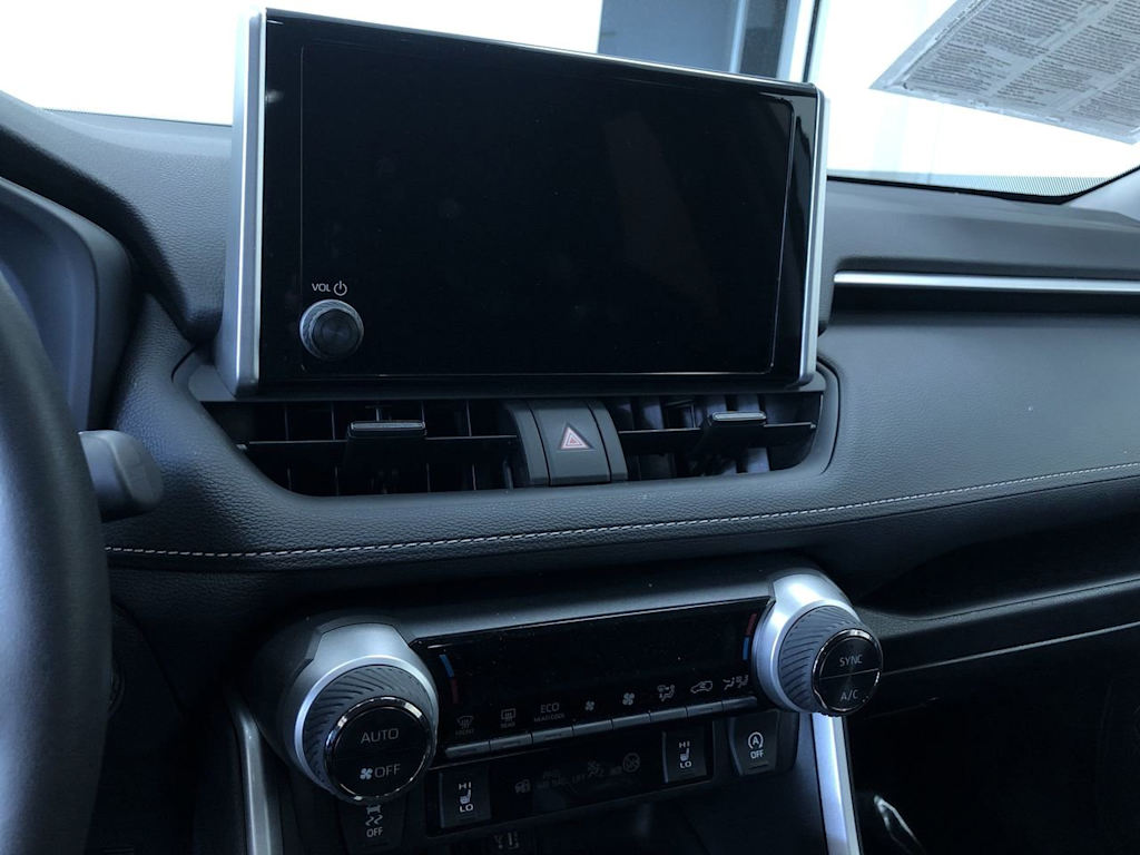 2024 Toyota RAV4 XLE 12