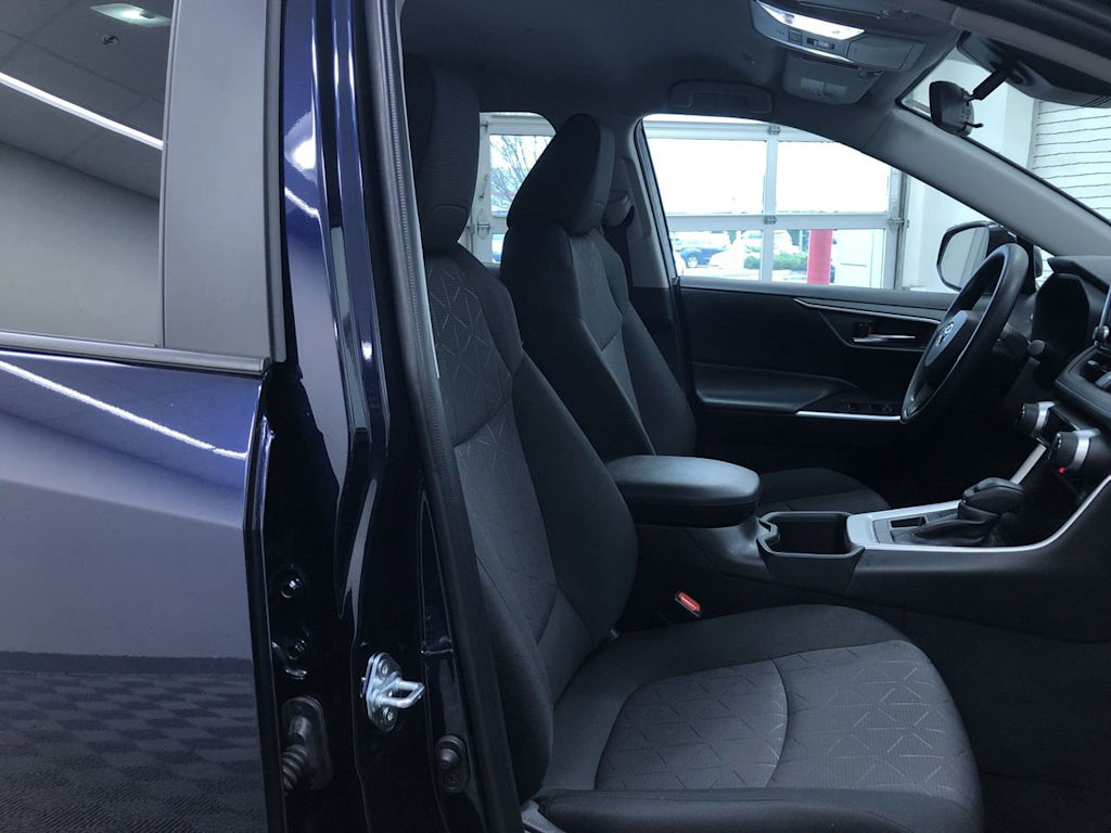2024 Toyota RAV4 XLE 11
