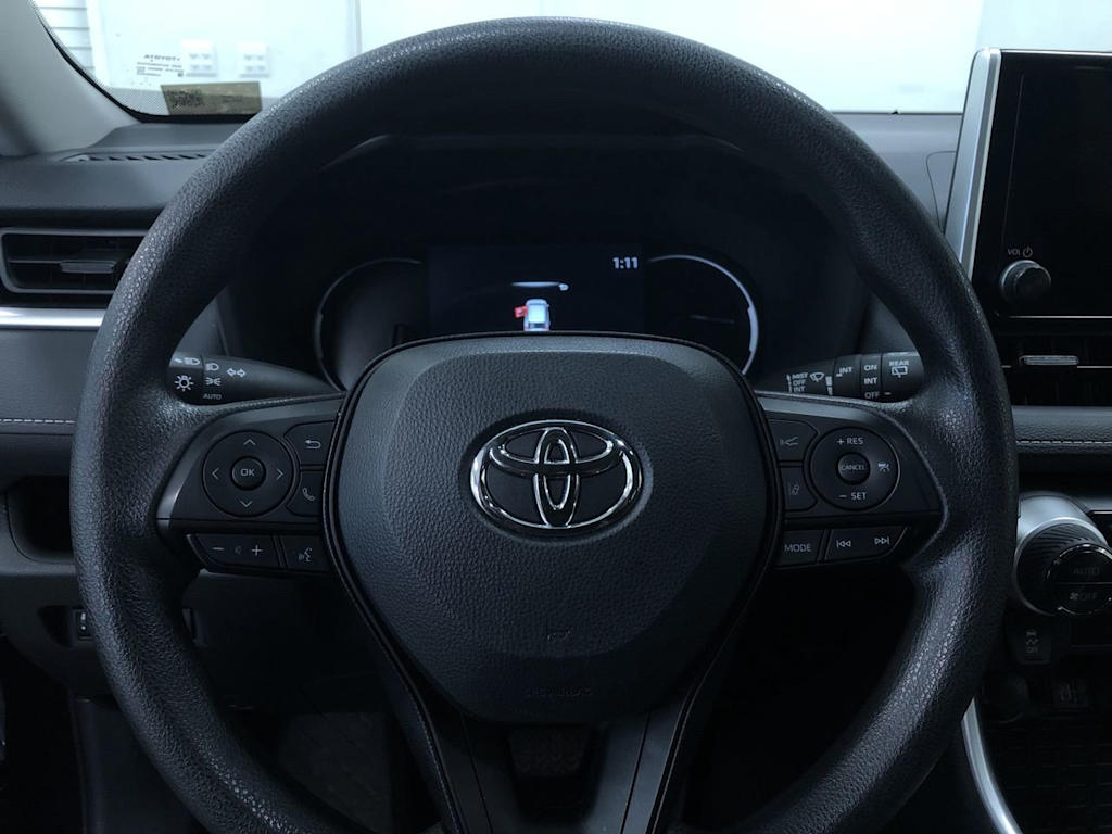 2024 Toyota RAV4 XLE 14