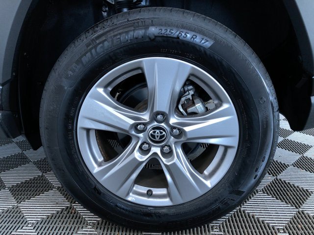 Thumbnail: 2024 Toyota RAV4 - 7