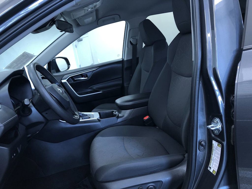 2024 Toyota RAV4 XLE 11