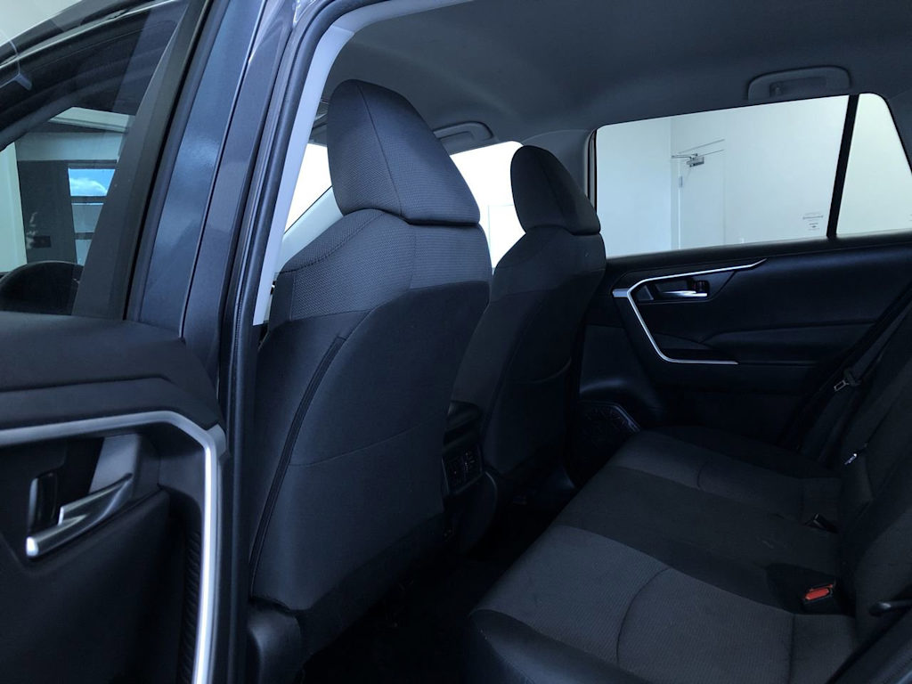 2024 Toyota RAV4 XLE 12