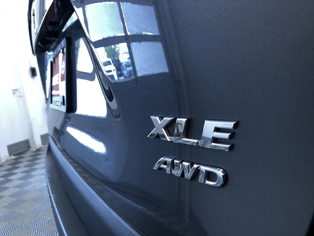 2024 Toyota RAV4 XLE 7
