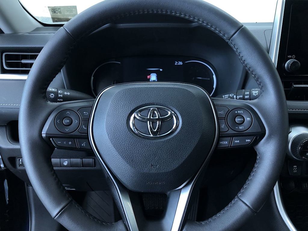 2024 Toyota RAV4 XLE 13