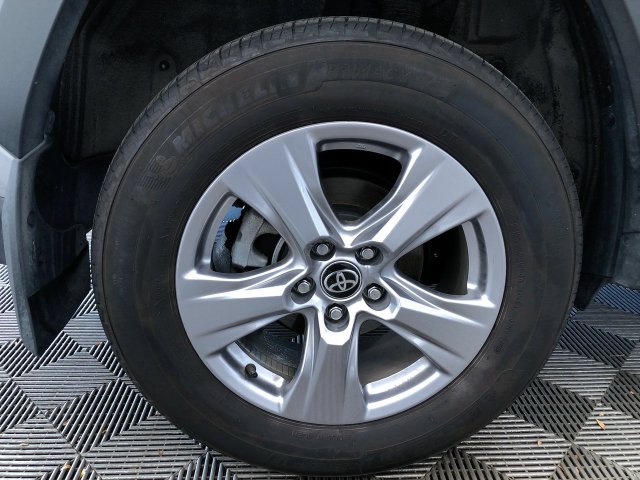 Thumbnail: 2025 Toyota RAV4 - 7