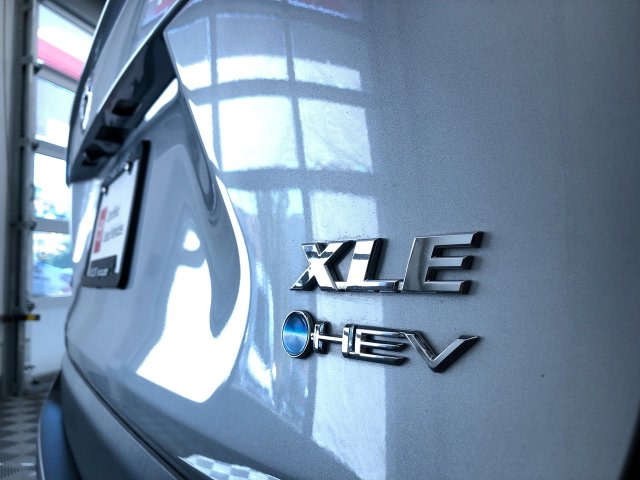 Thumbnail: 2025 Toyota RAV4 - 17