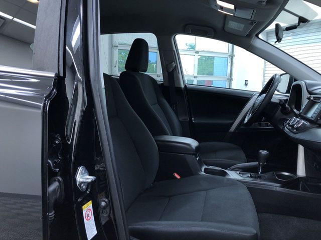 Thumbnail: 2016 Toyota RAV4 - 30