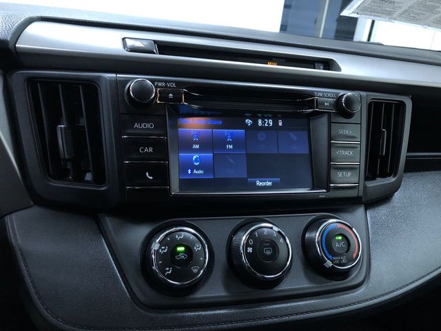 Thumbnail: 2016 Toyota RAV4 - 33