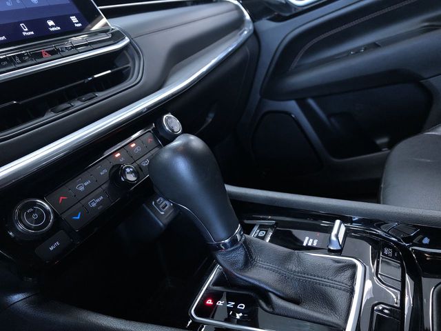 Thumbnail: 2023 Jeep Compass - 12