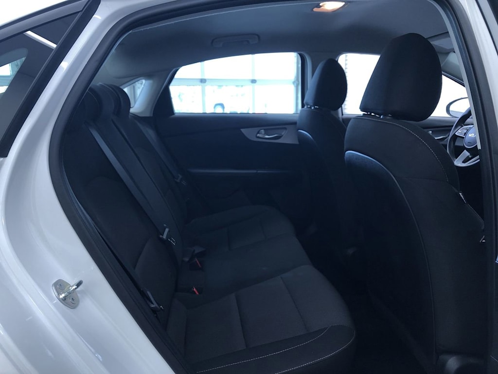 2024 Kia Forte LXS 28