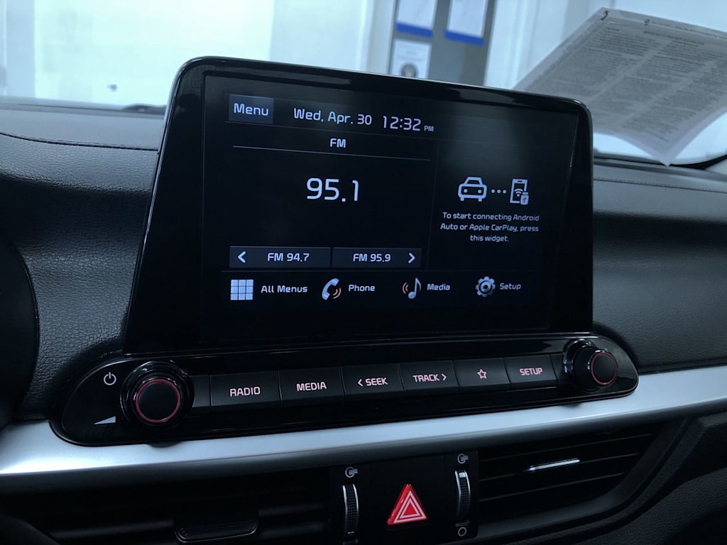2024 Kia Forte LXS 32