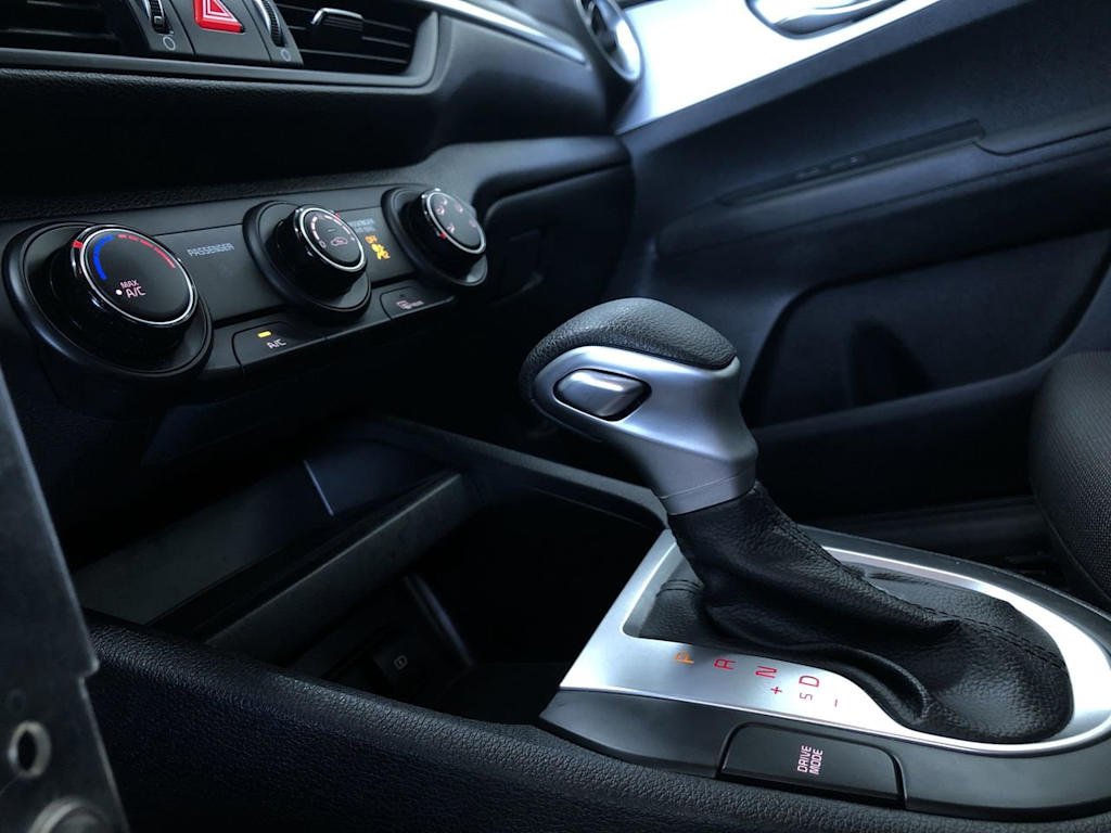 2024 Kia Forte LXS 15