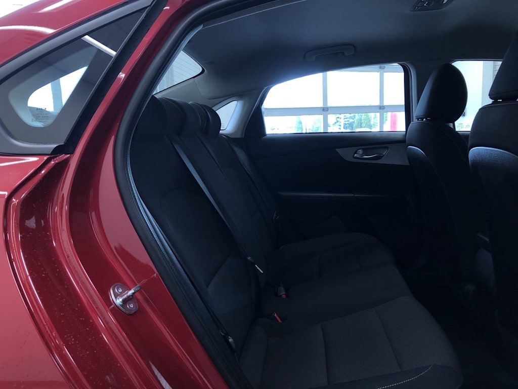2024 Kia Forte LXS 27