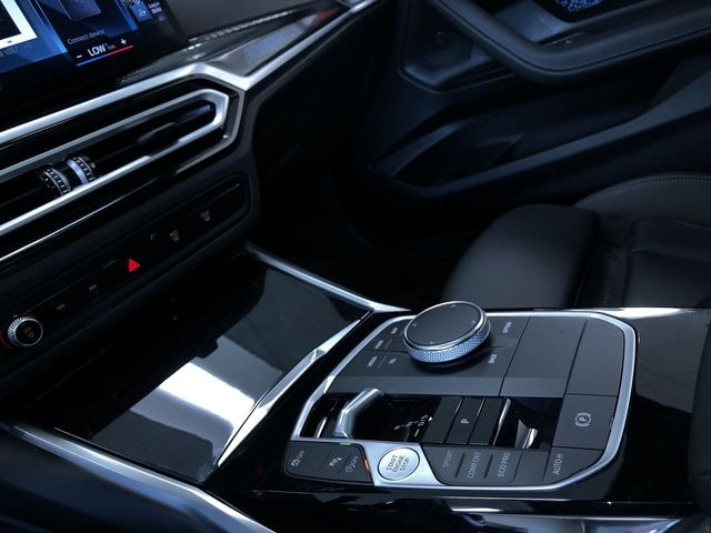 Thumbnail: 2023 BMW 2 Series - 16