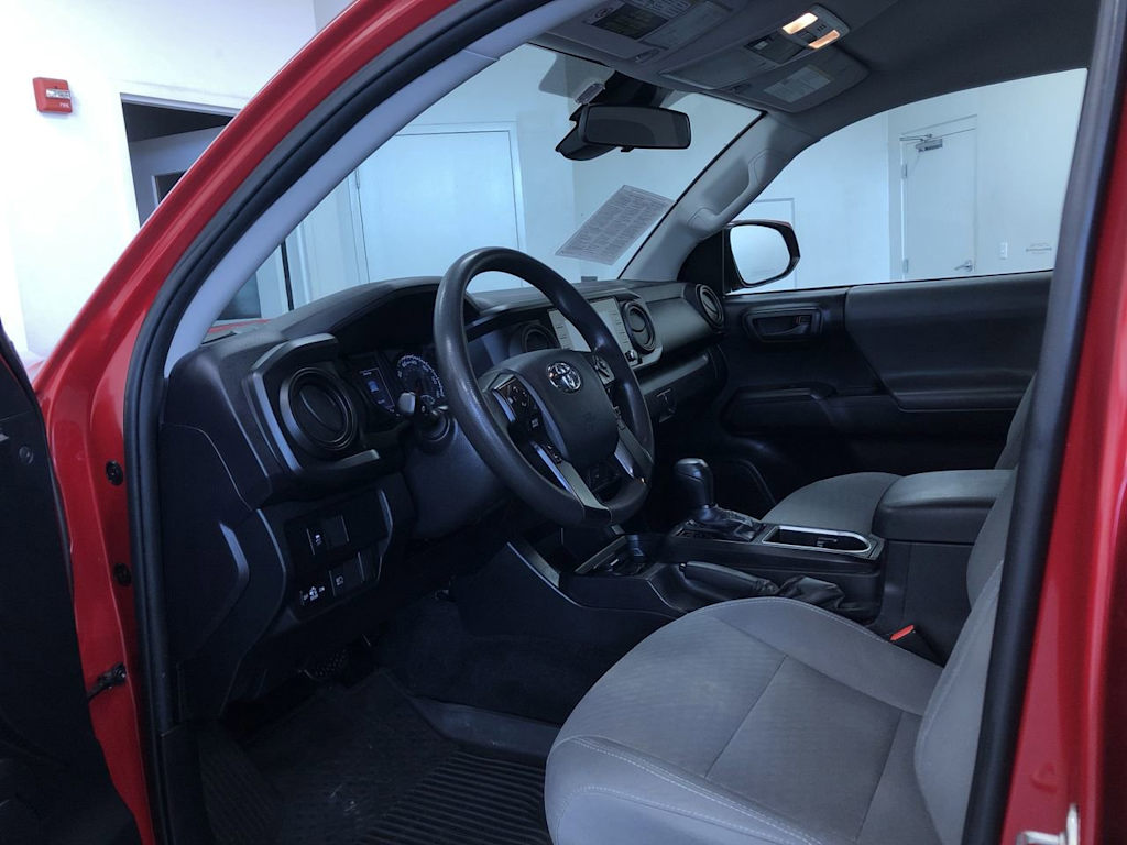 2020 Toyota Tacoma SR 10