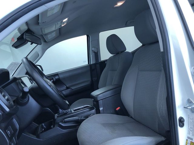 Thumbnail: 2022 Toyota Tacoma - 10