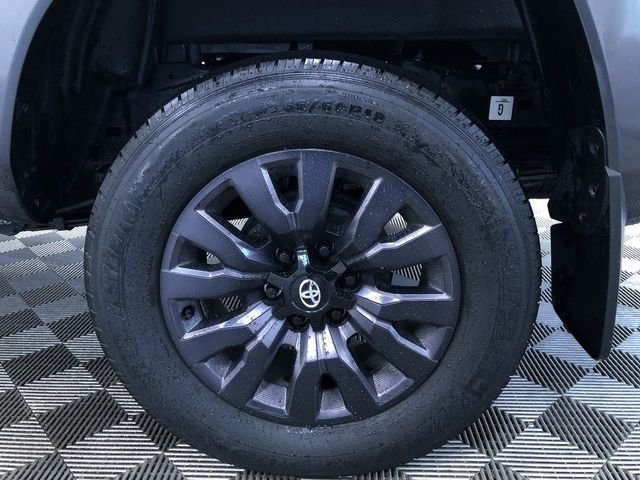 Thumbnail: 2022 Toyota Tacoma - 8