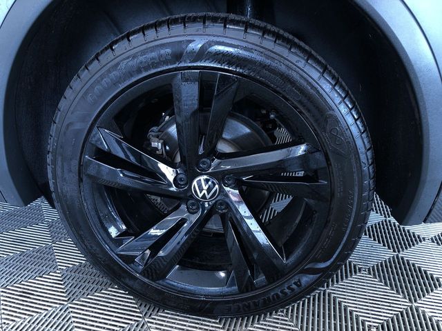 Thumbnail: 2023 Volkswagen Tiguan - 8