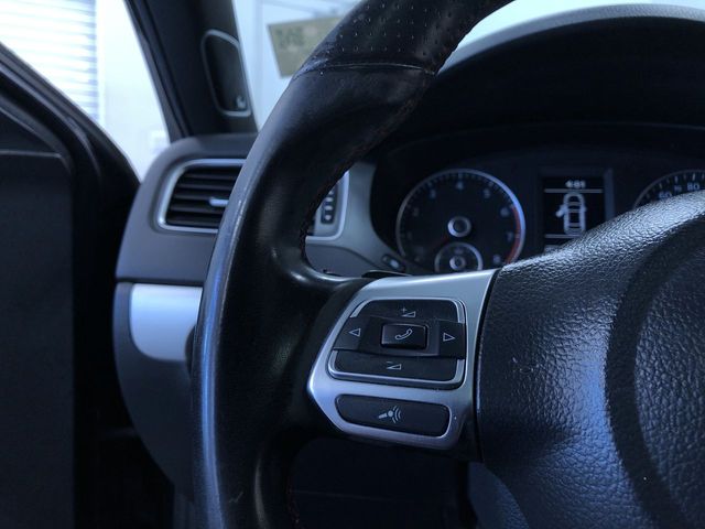 Thumbnail: 2012 Volkswagen Jetta - 28