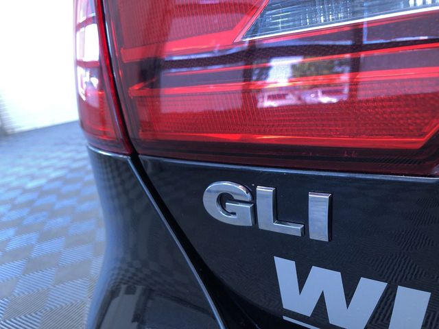 Thumbnail: 2012 Volkswagen Jetta - 25