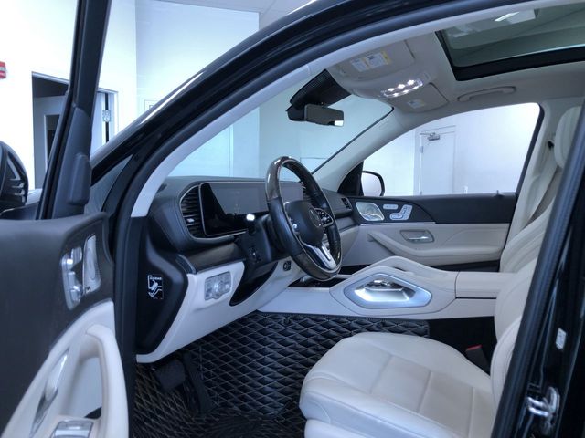 Thumbnail: 2021 Mercedes-Benz GLS - 2