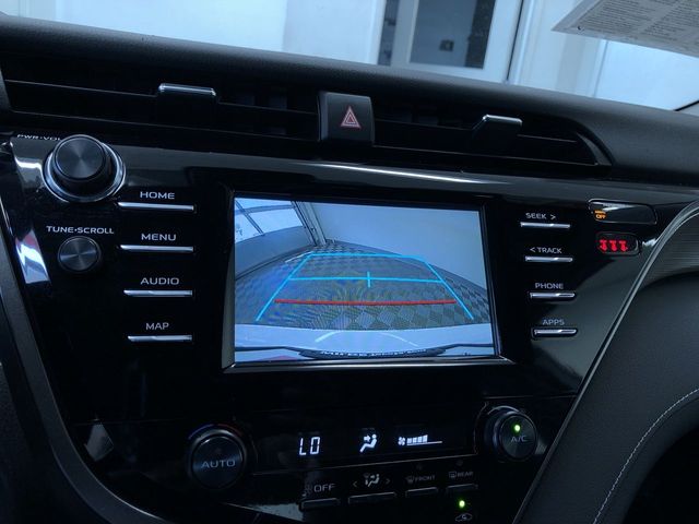 Thumbnail: 2019 Toyota Camry - 14