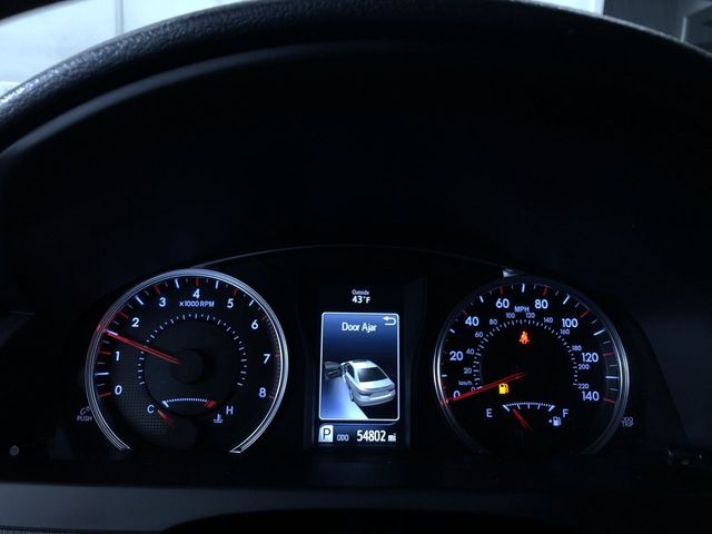 Thumbnail: 2015 Toyota Camry - 14