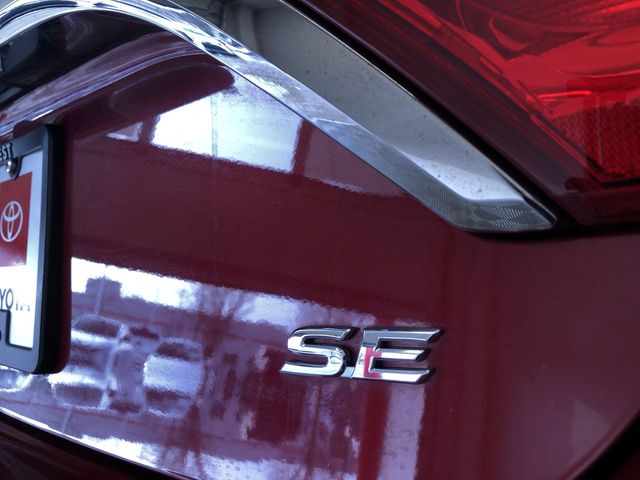 Thumbnail: 2015 Toyota Camry - 7