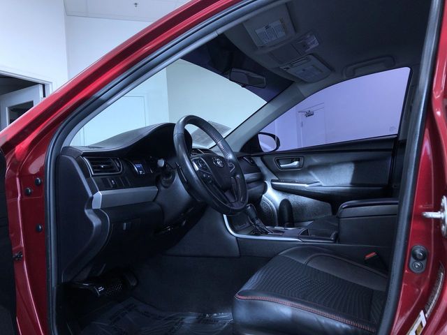 Thumbnail: 2015 Toyota Camry - 9